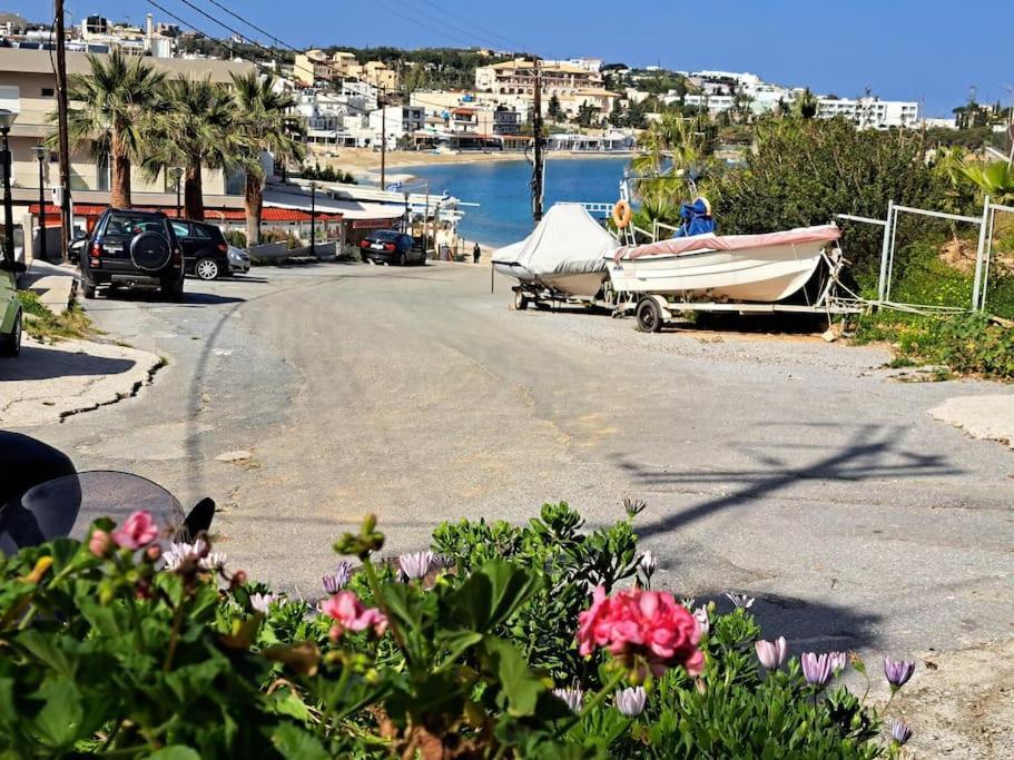 Lenico Beachfront Suites Agia Pelagia  Exterior foto